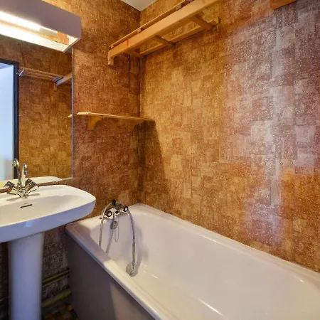 Classique Avec Coin Montagne, Balcon Et Animaux Admis - Fr-1-344-1164 Daire